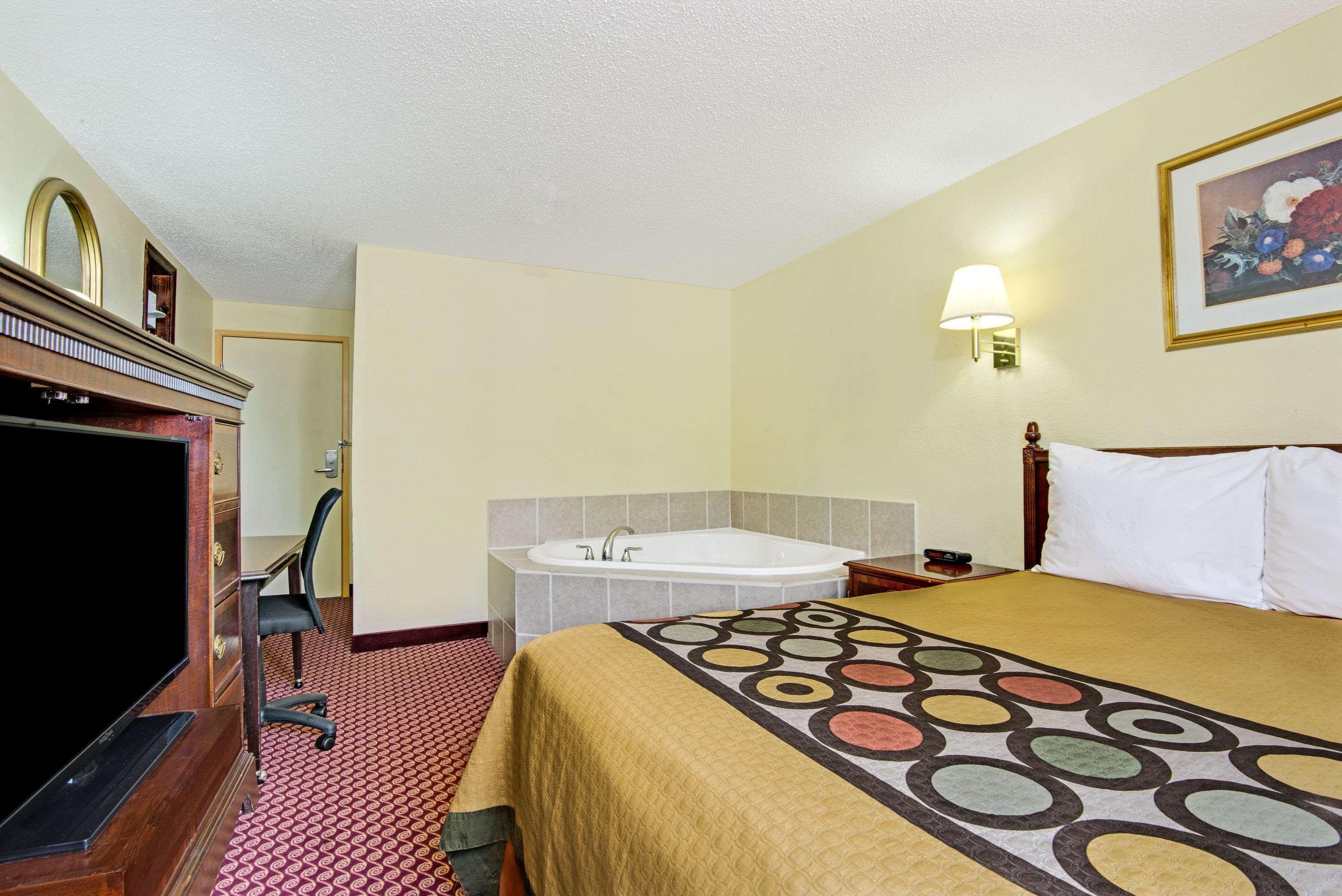 Baymont Inn & Suites By Wyndham Liberty Eksteriør billede