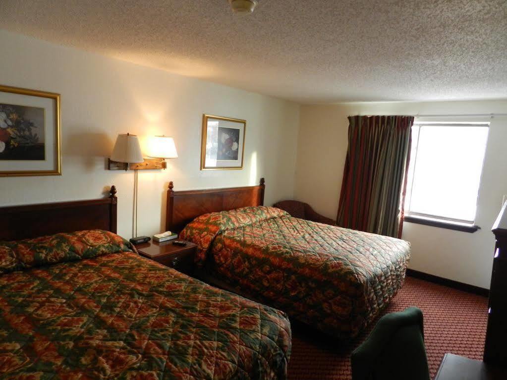 Baymont Inn & Suites By Wyndham Liberty Eksteriør billede